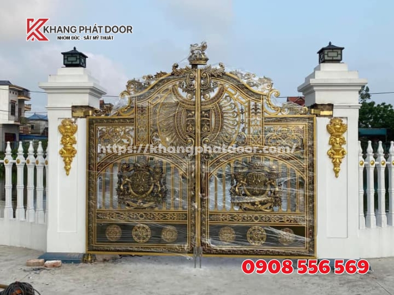 mau cong nhom duc duoc ua chuong nhat tai quan 5